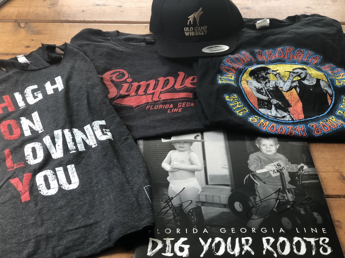 bchord615's tweet photo. 🔥🔥🔥🔥
I can not express my thanks enough to @FLAGALine and @BigLoud for the amazing items for the @StJude silent auction at The B Chord Bash...
Get those tickets 🎫 

#bchordbash #bchord615 #floridageorgialine #stjude https://t.co/QkgNo1jL2c