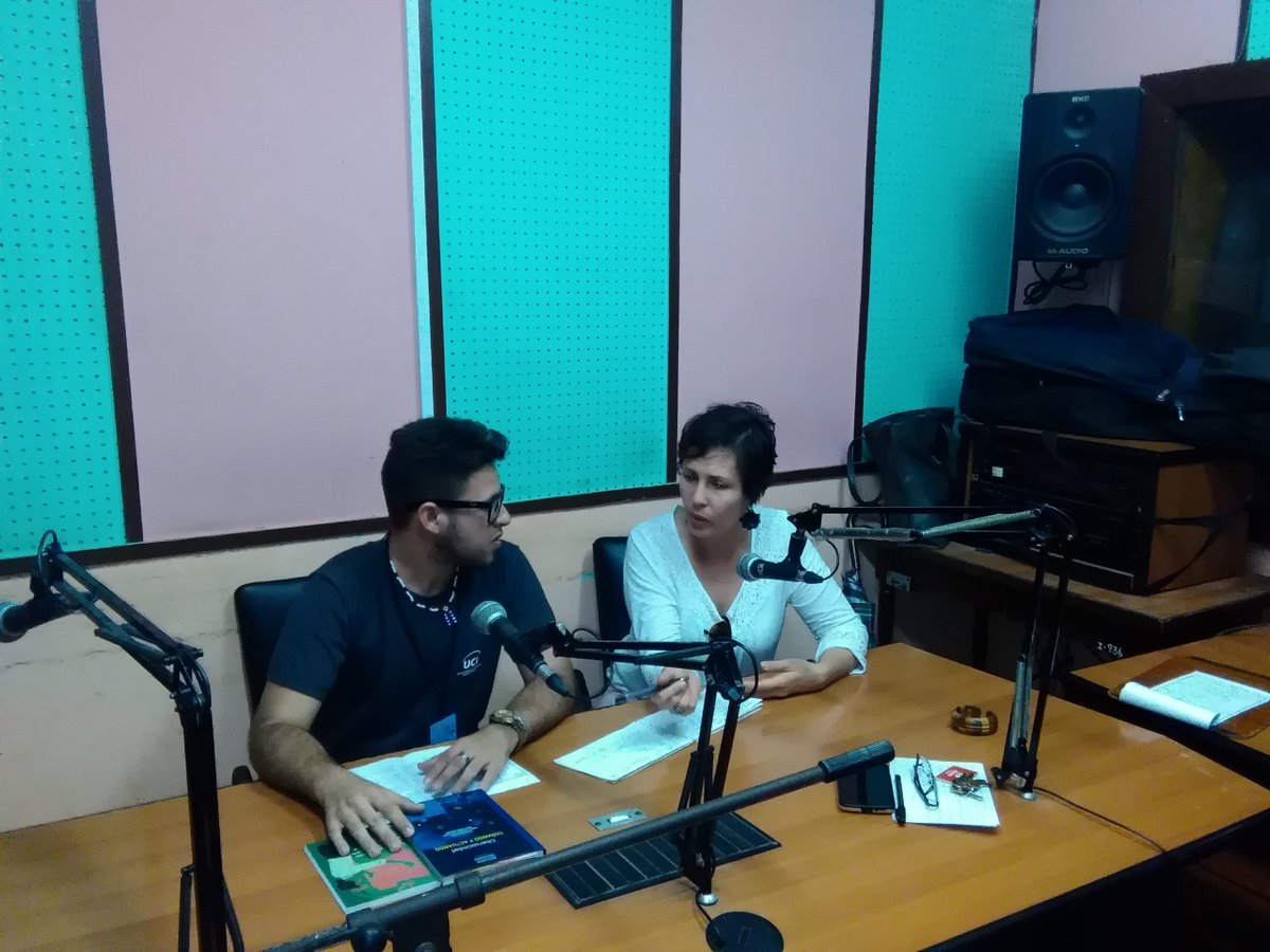 editorial_uci's tweet photo. 🎙️En La Hora de los Cabezones de @radioangulo📻, comentamos a la audiencia sobre nuestras actividades en la @CubaFeria📚🇨🇺del territorio y su impacto en la población. Escuchélo aquí👉
https://t.co/sTu4qUXOxT

@carlosparraZ @alicia_senra @rislaidy @raydelmp @OcorreaOmar https://t.co/PSJ5WpEVIB