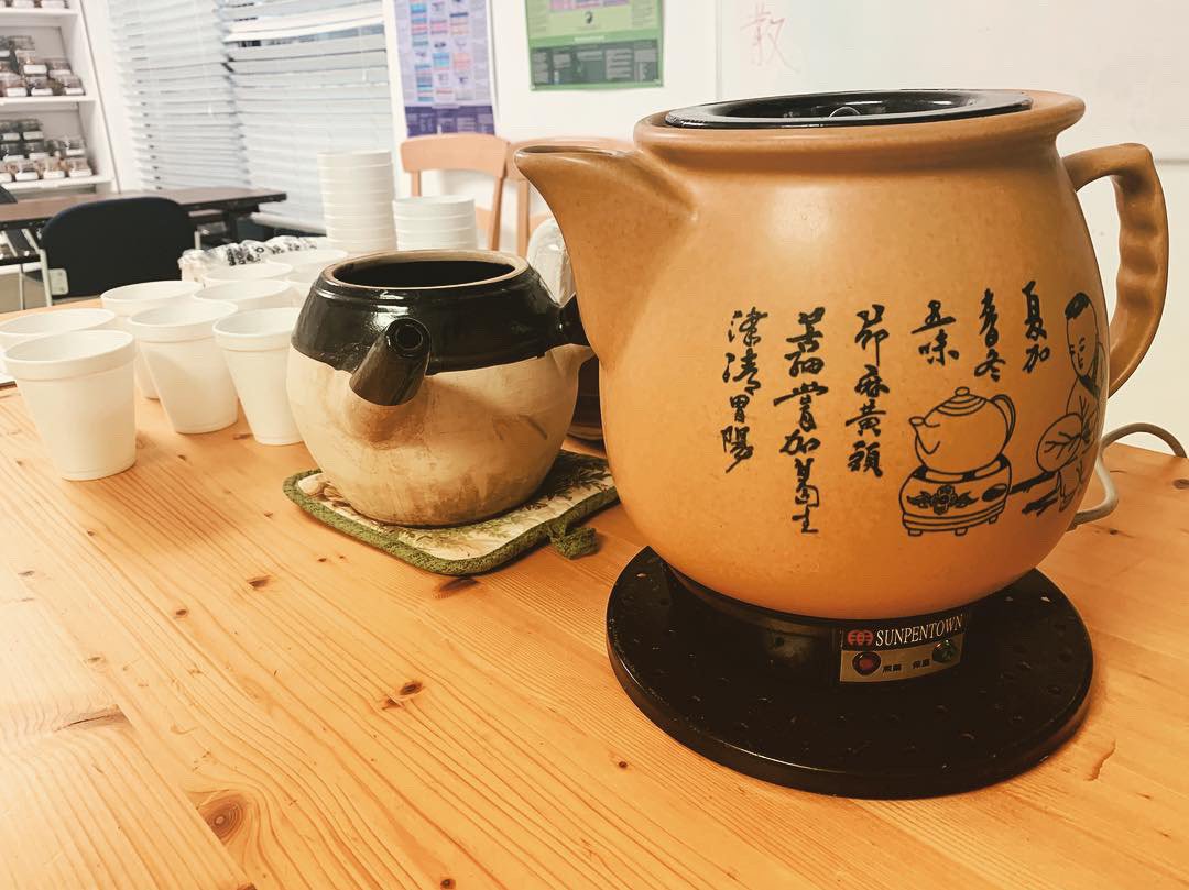 TexasHSU's tweet photo. March Herbal Decoction Dayπ±ππ #chinese #chineseherbs #herbal #herbaltea #herbaldecoction #orientalmedicine #college #collegelife #gradschool #nccaom #acupuncture #austin #atx #austintexas #keepaustinhealthy #keepaustinfit #healthy #healthylife #healthylifestyle https://t.co/7VWWbg7zNv