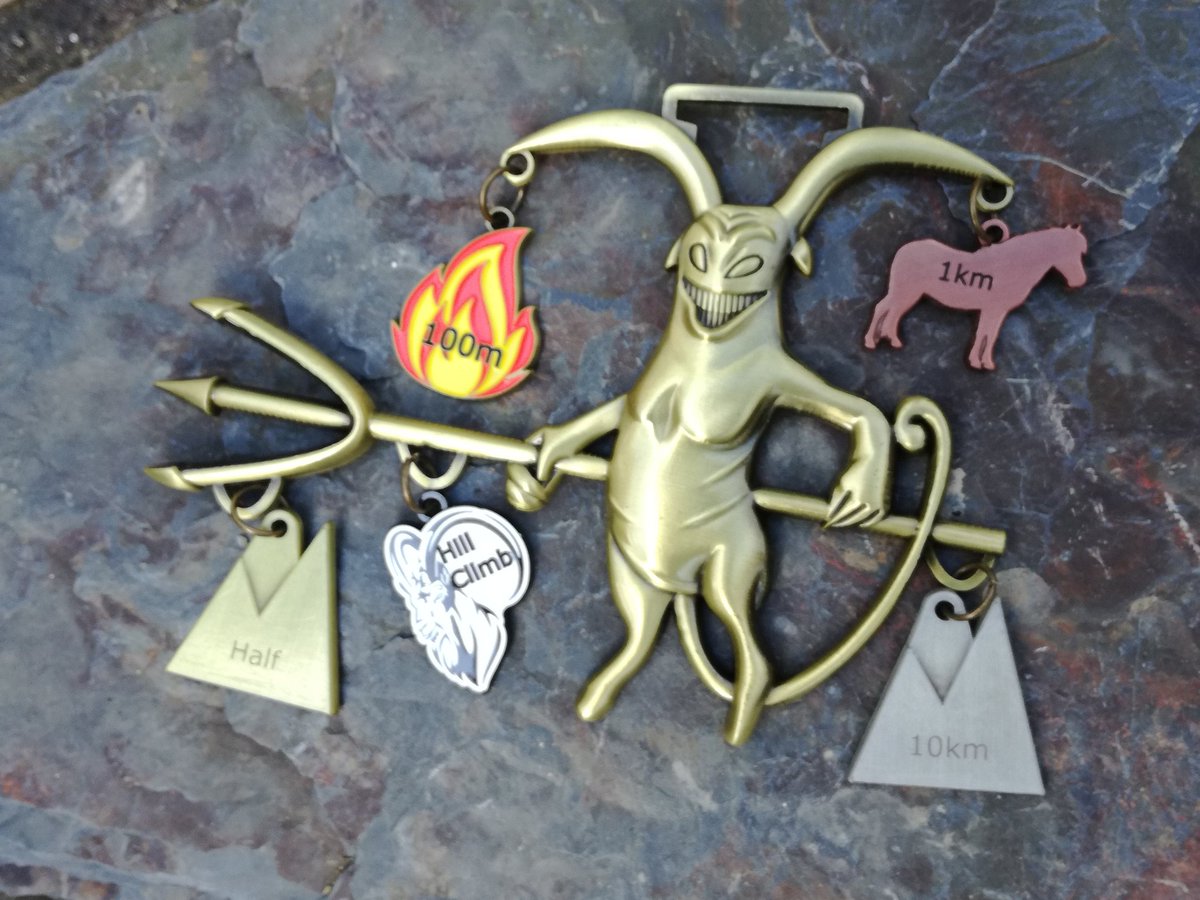 TheMedalistUK's tweet photo. New bling alert! Check out this awesome medal for the @RelishRunning Cheddar race this year. 15-16th June. 6km, 10km, half and full marathon plus omnium races https://t.co/fVpAU0OU1D https://t.co/Uuv4WRMXhD