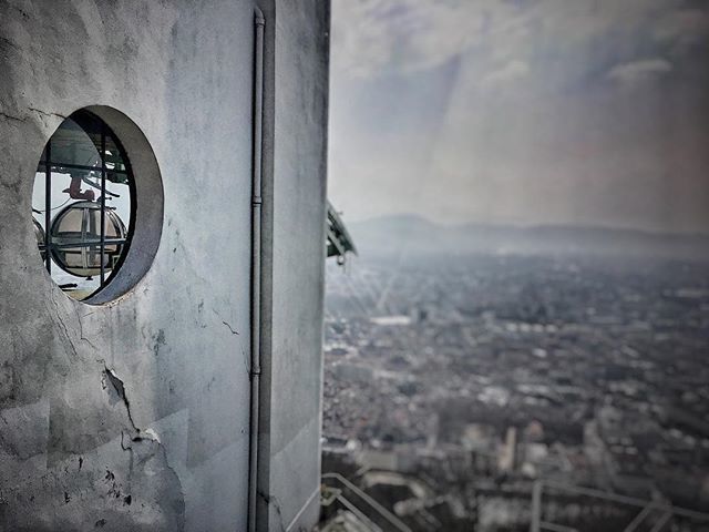 4Explorateurs's tweet photo. Cache-cache... Oui c’est bientôt 🐣😉#les4explorateurs #instagood  #instadaily #lifeofadventure #lifeoutdoors #passionpassport #running #trailrunning #neverstopexploring #letsgosomewhere #architecture #archilovers #funpic  #instadaily #photography  #fu… https://t.co/zCiXCrIpdb https://t.co/YBXRvOdzDl