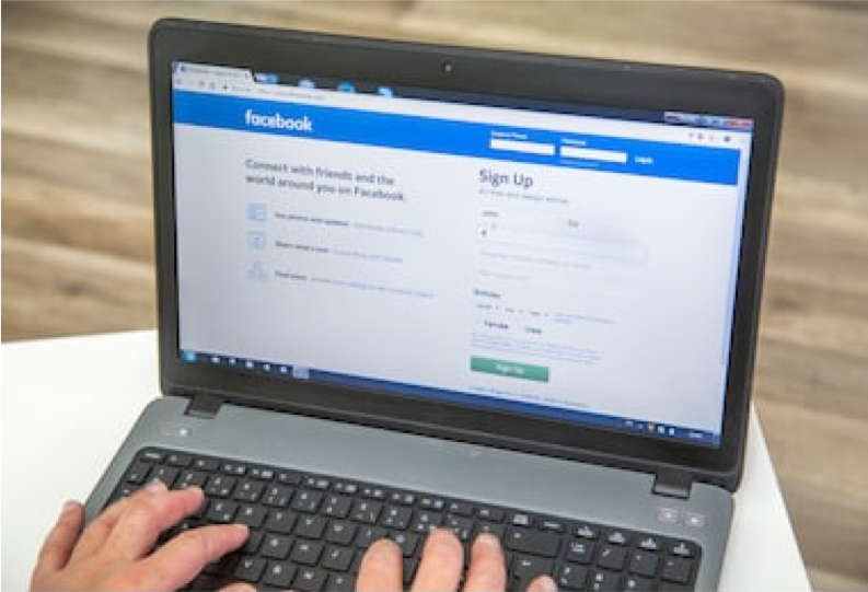 AITFLA's tweet photo. Visit us at the #TechHelp Lounge at #AITF and learn how to stay in touch with all your friends on #Facebook! Learn how to start a new page/account, search for/add friends, post photos/comments, try Facebook Live and understand privacy settings. #wednesdayinsight https://t.co/T7l1yhoru5