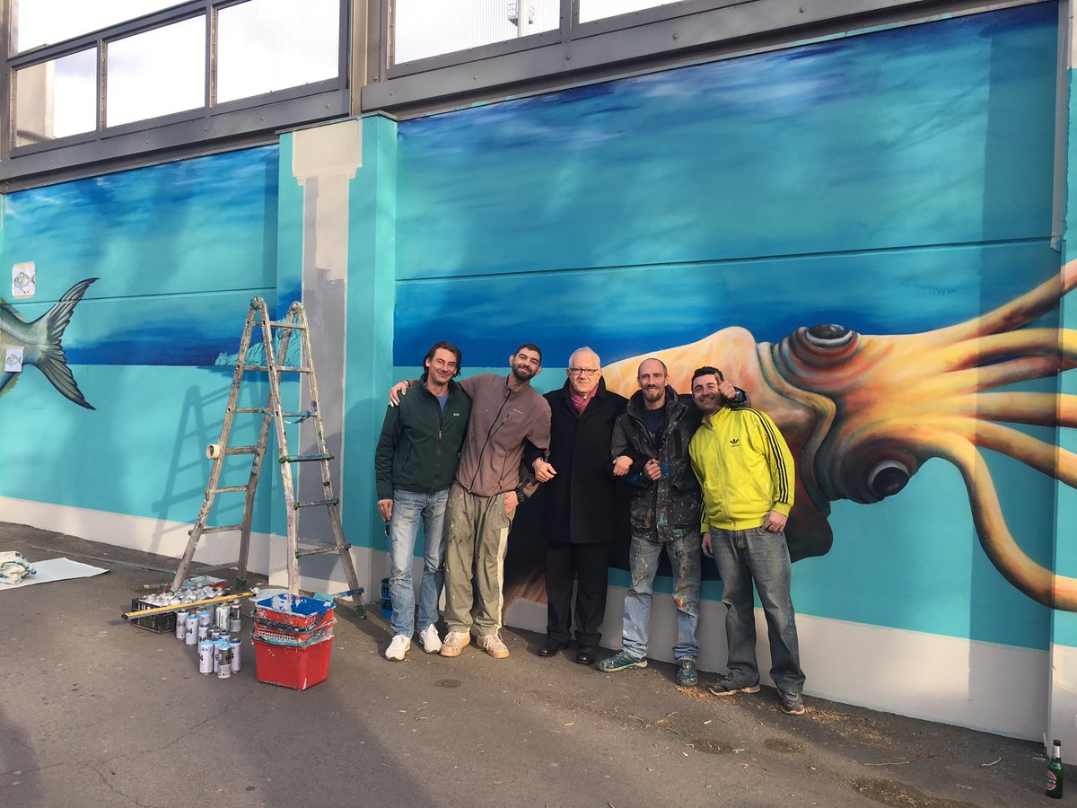 Giorgio_RossiTs's tweet photo. E intanto fuori dallo stadio #Grezar...... CHROMOPOLIS, una “fabbrica” di splendidi artisti.
#chromopolis #trieste #streetart #FVG #ProgettoAreaGiovani https://t.co/UxDOcuSRBr