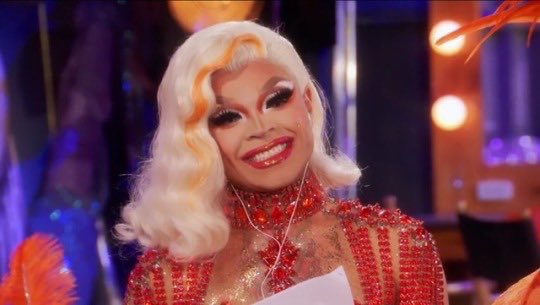 vanjiesmiling's tweet image. the lomlllllll