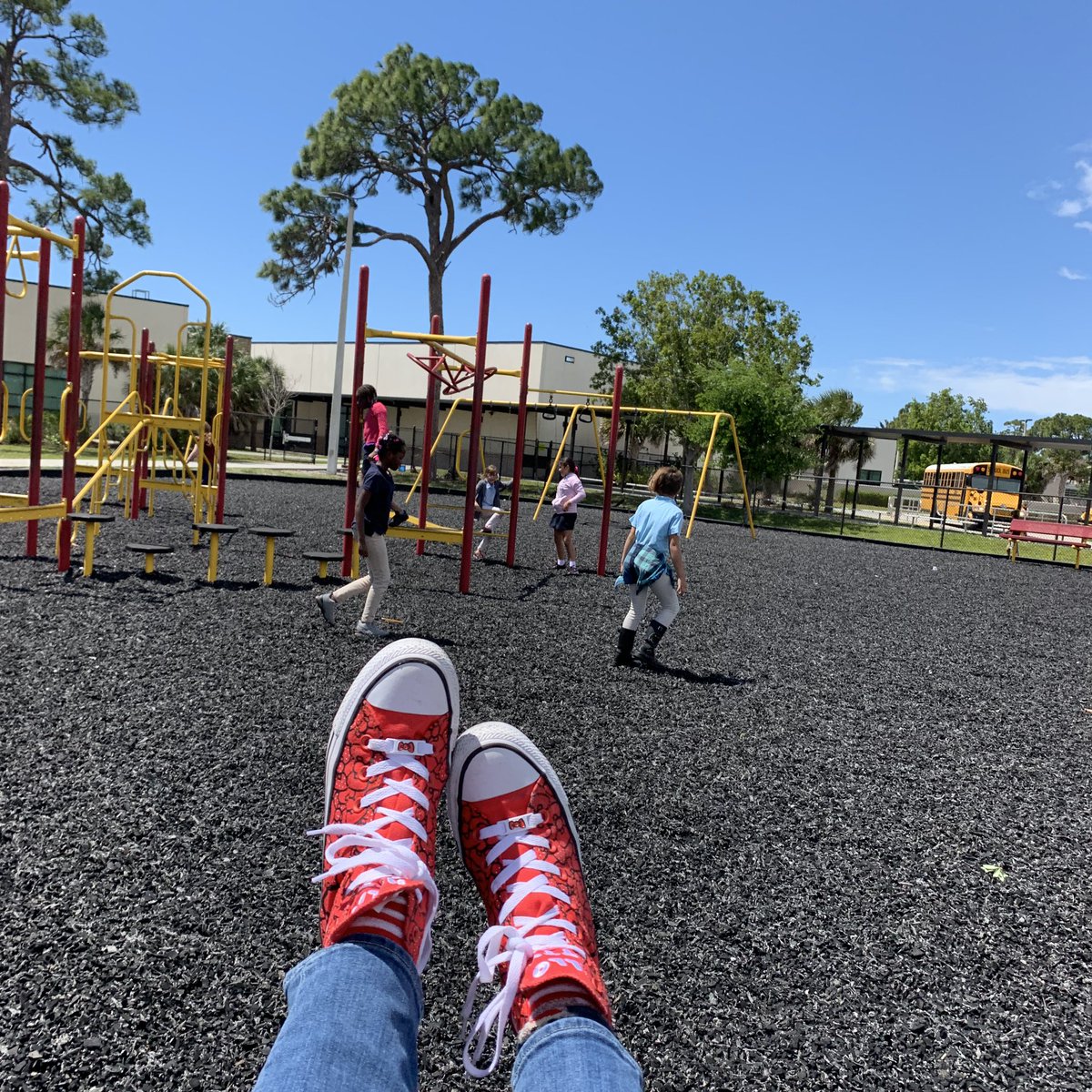 sigmakappagirl's tweet photo. How I love to go up in a swing...#recessrocks #poetry #HelloKittyshoes @verobeachelem @IRCSchools https://t.co/wwFJIwZtCa