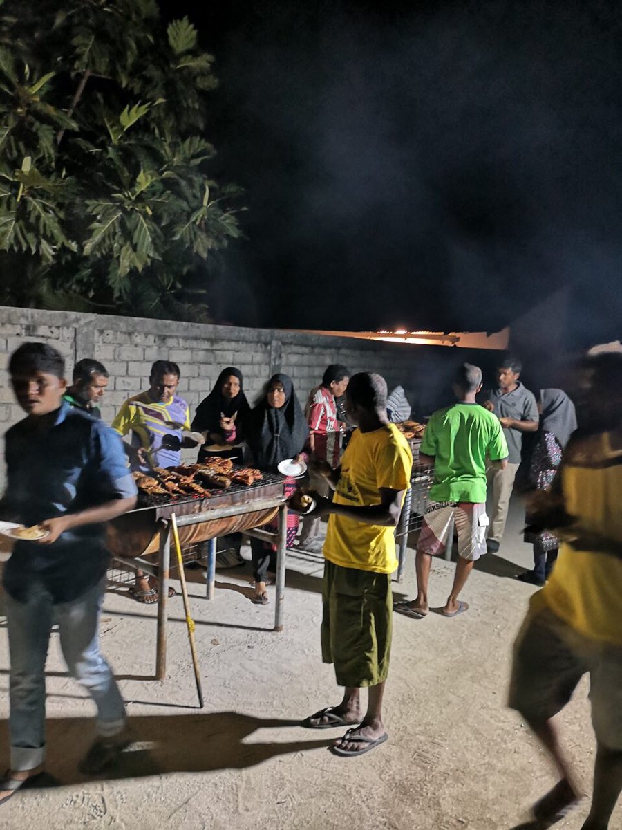 ShihamAdam's tweet photo. Meedhoo adhi maduvvaree gai mirey kuriyah gendhevunu campaign harakaaiythakuge therein
#Agenda19
#enmengeadam
#majlis2019
#maduvvaridhaairaa
#votemdp
#CandidateNumber5 https://t.co/yiNP0JoCg1
