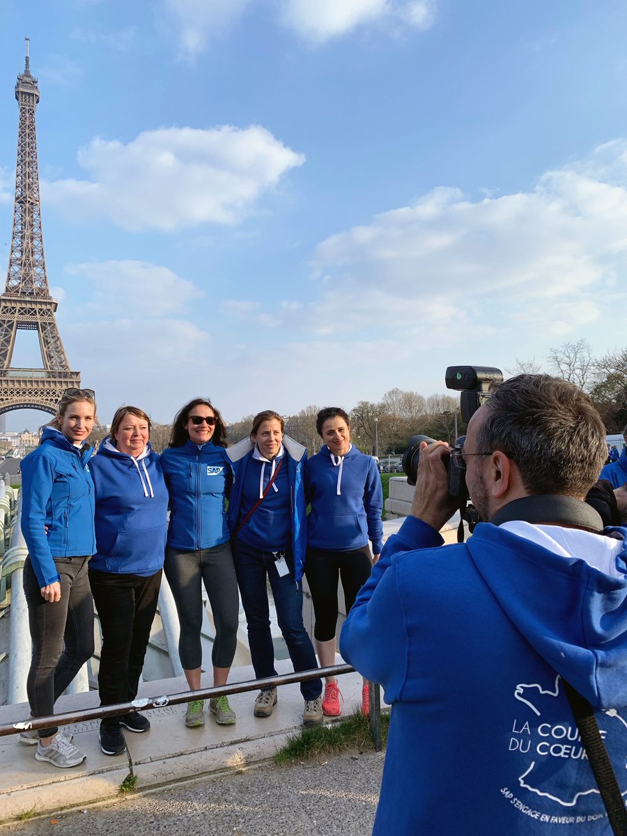 Ladies of <a href="/Sapducoeur/">SAP du ❤</a> ❤️ ready to hit the road <a href="/Annie05OnTheRun/">Annie Sc</a> <a href="/will53155272/">Willemien</a> <a href="/PerotValeria/">Valeria Perot</a> <a href="/lauhamelSAP/">Laurence HAMEL</a> <a href="/giltwitmedia7/">Gil</a> <a href="/LaCourseduCoeur/">La Course du Coeur</a> #dondorganes #jedisoui #CDC19 #SAP4ALL #CourseDuCoeur