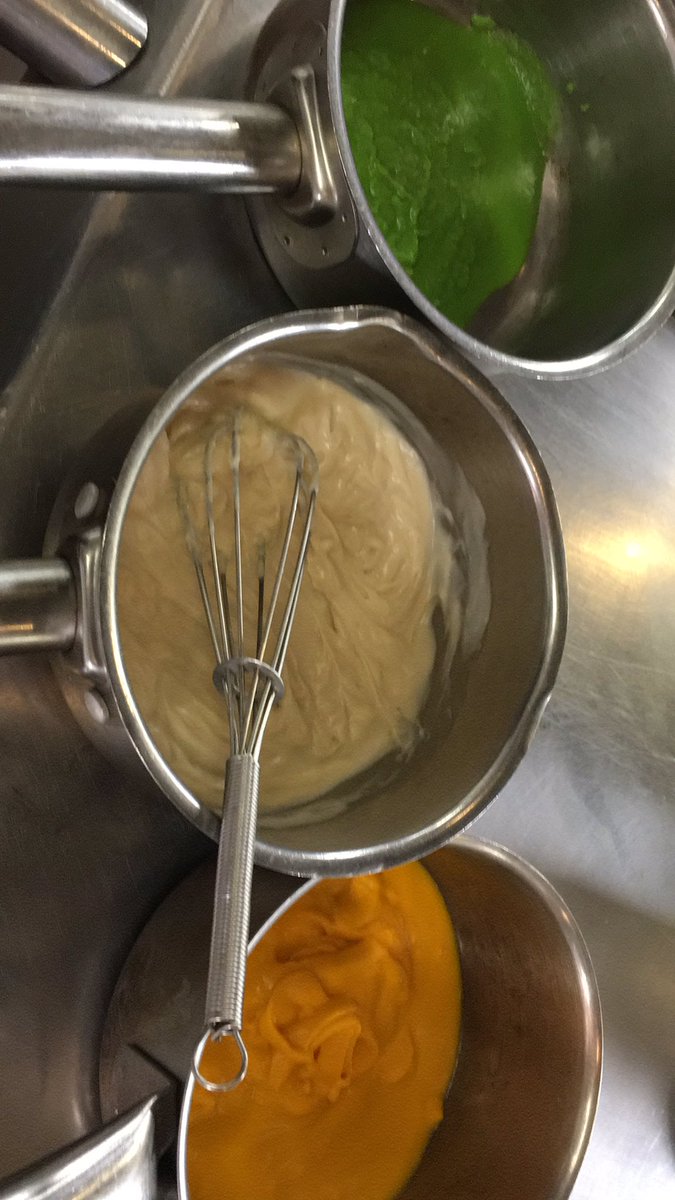 Spring purées <a href="/castletaunton/">The Castle at Taunton</a> <a href="/CastleBow/">Castle Bow</a> reminds me of home 🤨😁🙌