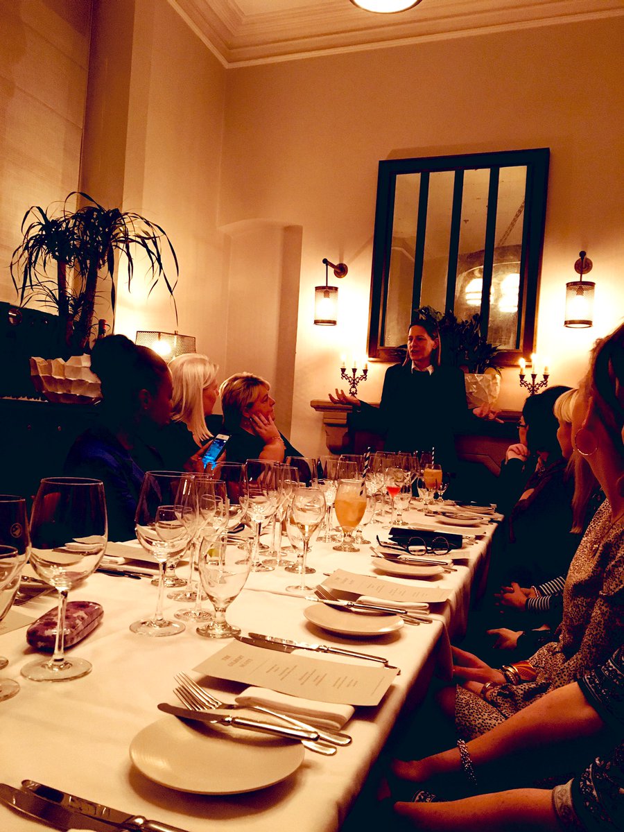 SarahLHowson's tweet photo. An absolute honour and pleasure to have spent an evening in such wonderful company tonight! 🙌🏻 To say I’ve had a great night is an understatement - #LibbyMoore is such an inspiring woman as is the fabulous @lucybrazier! Great #ExecSecLIVE #SupperClub, a gem of a venue @asemblr! https://t.co/lRSDyegrei