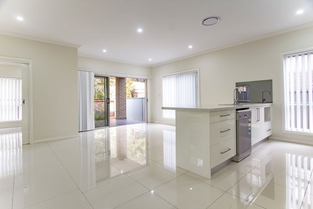 SeasonsRE's tweet photo. 34 Lightning Ridge Rd, Hinchinbrook

Brand new luxury home,READY TO MOVE IN!

This brand new home features:
- 4 Large bedrooms with robes to all
- 3 bathrooms

For more information, please contact Seasons Real Estate on 02 8319 4842
#Sydney #NSW #SeasonsRealEstate #Home #Brandnew https://t.co/QerSGtqzpJ