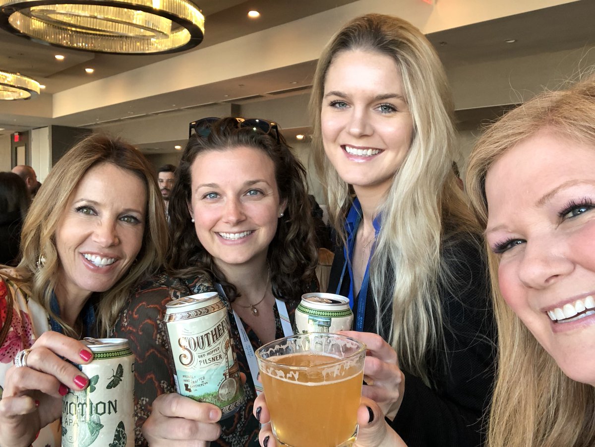 hejones's tweet photo. When your work and side hustle meet! @CiscoPartners #mktgvelocity @CatherineTech @Linzi321 @GreatRaftBeer @HeatherHSG #localbeer https://t.co/7iIbSmcACs