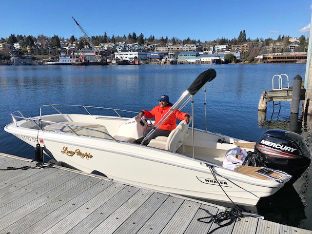 UnionMarineBoat's tweet photo. Congratulations to Keisha Credit who just took delivery of her first boat, a 2019 Boston Whaler 160 Super Sport! Enjoy!
#bostonwhaler #supersport #firstimeboatowner #newboat #lakeunionsearay https://t.co/kr9jLUeuYC