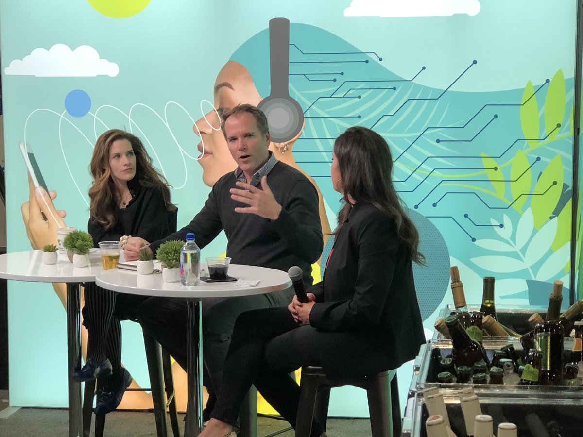 katjoycedeloit1's tweet photo. Did you know less than 10% of brands use emotional data to engage their audiences? #DeloitteDigital #BarTalks at the booth: @JoannaChampagne, Ryan Alderman and Angel Vaccaro on building #humanexperience based on emotions and data.
#AdobeSummit https://t.co/wypVeuO287