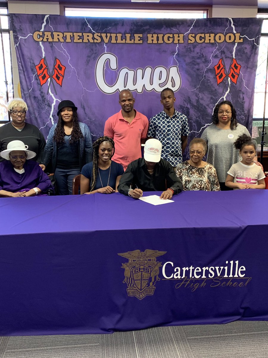 DadrianDennis's tweet photo. With all of the help throughout the recruitment and talks with my family and am Blessed and Thankful to say that I am 100% committed to the University of The Cumberlands #BeApat19 https://t.co/aqs6TeWzfs