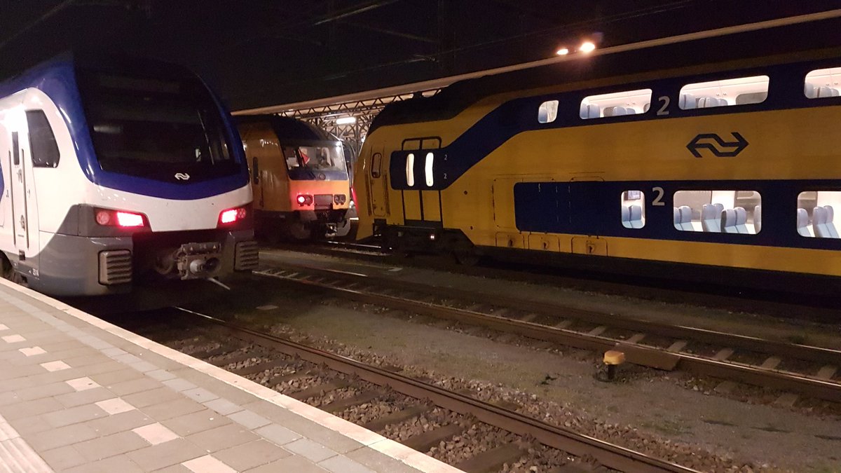 mirandabroos's tweet photo. Trein 7 en couting #NS #hagorailservice https://t.co/qOZe1u6Qpb