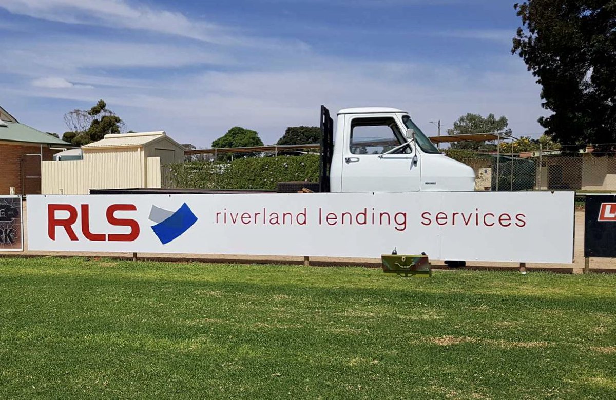 RLSriverland's tweet photo. Have a look at our new sign at the Loxton Oval! 👀
Big thanks to Jarrod Loxton Signs for his terrific work. https://t.co/pnL1rAX0mz