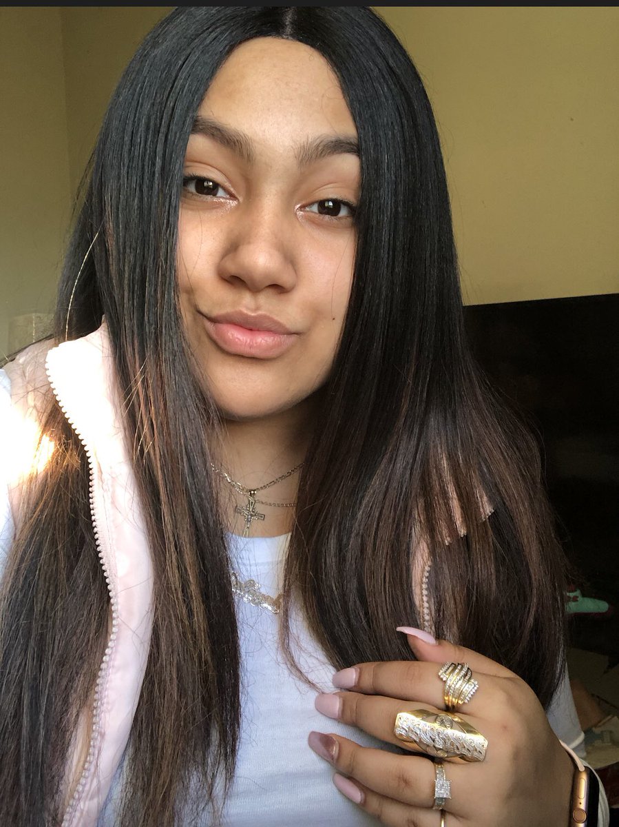 _Latinxbrat's tweet photo. Pretty in pink 💝 https://t.co/NFcvE2KqKZ