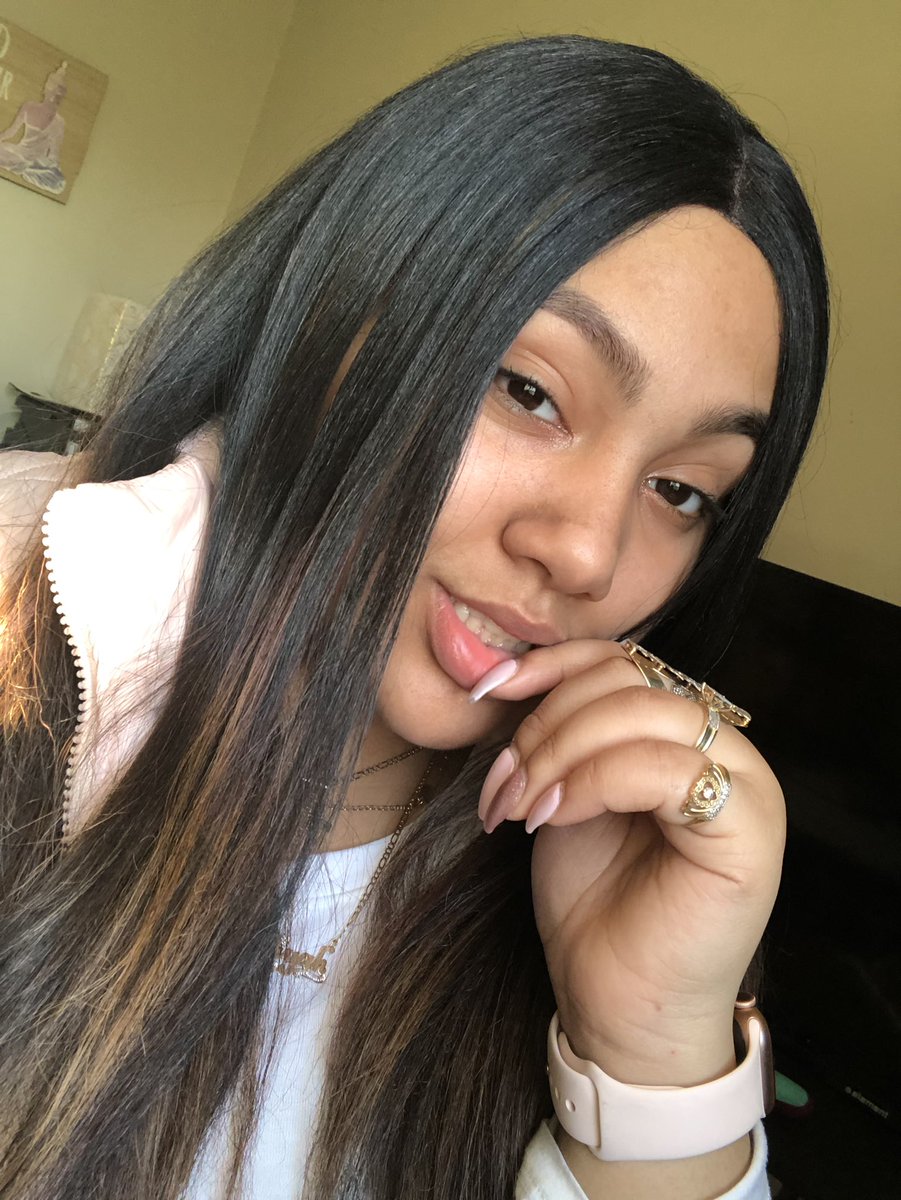 _Latinxbrat's tweet photo. Pretty in pink 💝 https://t.co/NFcvE2KqKZ