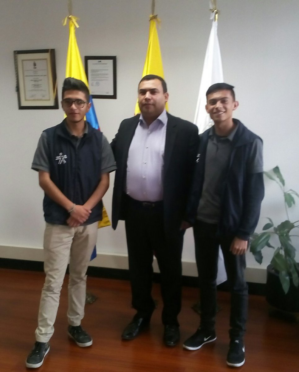 BCenigraf's tweet photo. #EnCenigraf acto de posesión Representantes de Aprendices CENIGRAF

@SENAComunica 
@EstradaCarlosM @EnriqueRomeroDC https://t.co/7zedZ58lLY