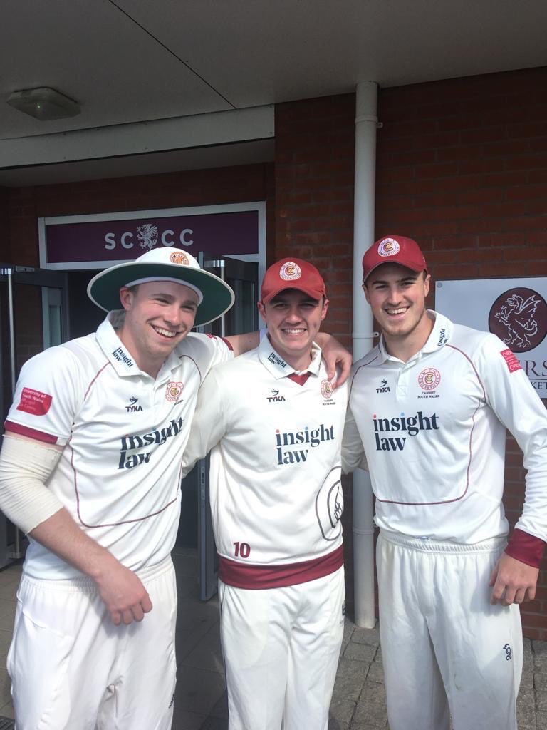 ReedsSport's tweet photo. As days go it wasn’t a bad one for @ReedsSchool with @ReedsBoysHockey 1sts qualifying for National semi finals, @ReedsGirlsSport winning their Netball tournament, 2 more @ReedsCricket @ReedsCricketC @ReedsAlumni making their 1st class debut & @ReedsRugby playing @RPNS7 #teamreeds https://t.co/iazPDAOMvX