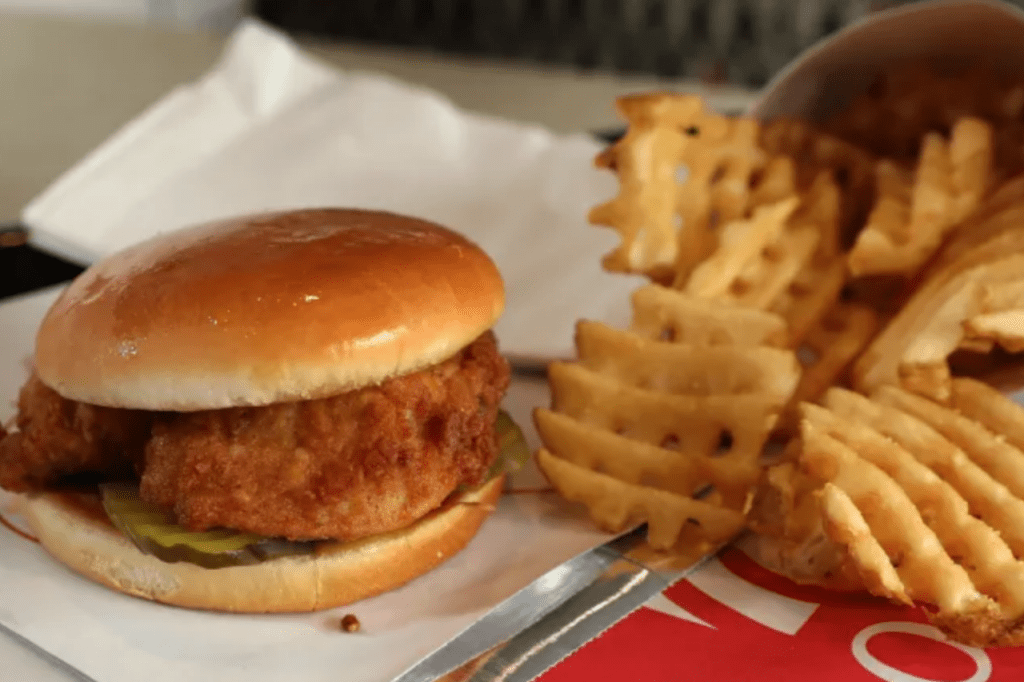onelifetime's tweet photo. The Ultimate Game of Chicken https://t.co/74sn6PM1X4 https://t.co/SCzlCknGuT