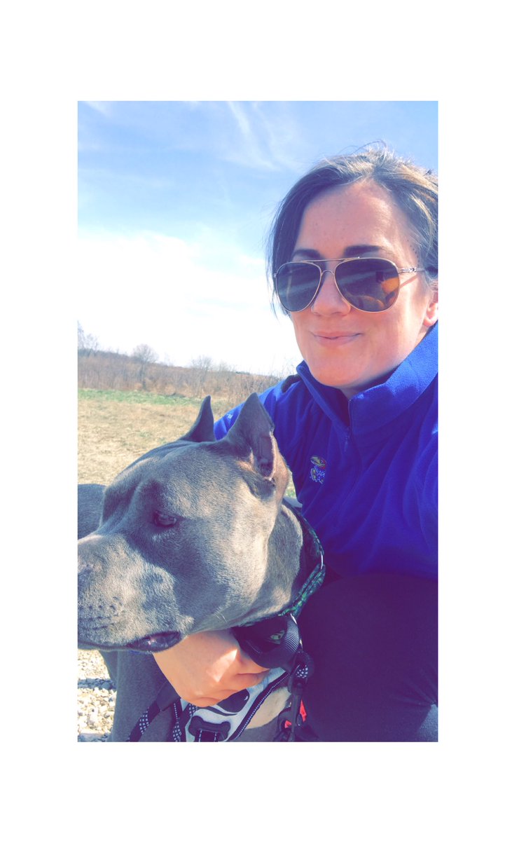 sgunncash's tweet photo. Hikes with the baby hippo ☀️🐶 https://t.co/nJzHT2LeGN