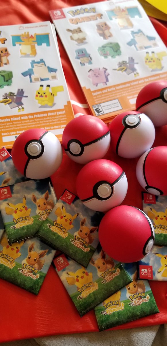 StreetPassBOS's tweet photo. Holy Meowth! Who wants to win some of these prizes at tomorrow’s #Pokemom Feud? Thursday 9 pm Condor Theatre #PAXEast @StreetPass_LI @pokemoncast https://t.co/UyA1HM8MGR https://t.co/HCBggKKIps