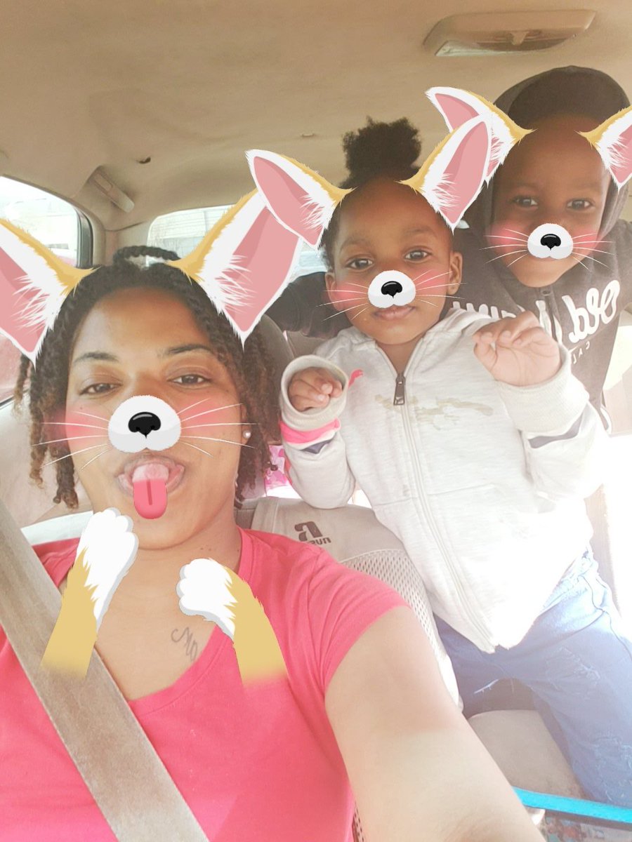 Tweet_you_Crazy's tweet photo. Me &amp; The Crew 💋💙💜👩‍👧‍👦
#MyCrewLetsGo
#KKS https://t.co/eB7sJJt97Z