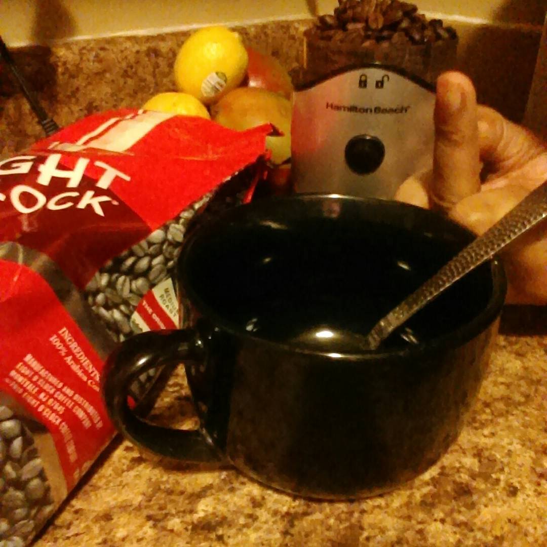 loljoedotcom's tweet photo. ☕☕☕☕☕☕☕☕☕
#NationalJoeDay 
have sum
#LoLJoe https://t.co/aaNW8Jvrnt https://t.co/45W8j8mCSw