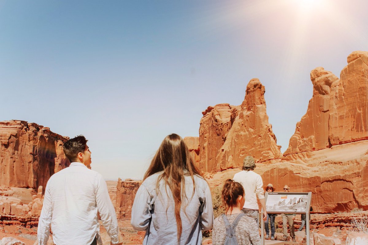 thesarahpardo's tweet photo. Moab was a DREAM ☀️ https://t.co/i27dHW8sTO