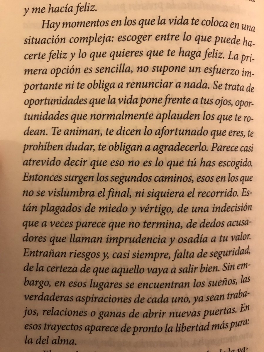 Patriciagmajado's tweet photo. "Días sin tí" es un poema de 250 páginas. Inmensa y sobrecogedora @elvirasastre https://t.co/3WEwp2iFDl