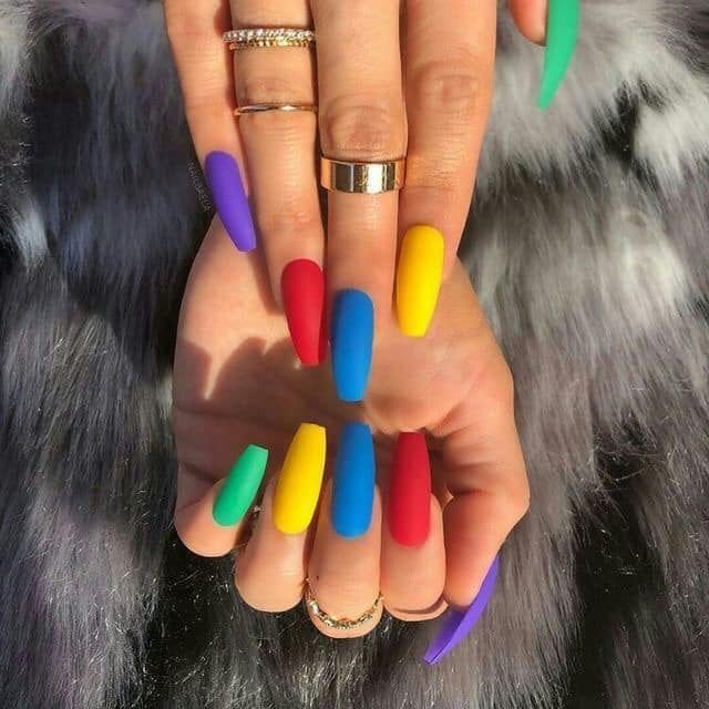 RevistaMujerDF's tweet photo. Desde uñas rainbow, crystal, stiletto y más. Checa la tendencia para esta temporada! 💅😍
#belleza #moda #glamour #nails #tendencia2019 #nails2019 #mujeresconestilo #mujeres #mujerdf #editorial #editorialnails #style #rainbow #crystalnails #stilettonails #revistamujerdf https://t.co/fac7N8bp7r