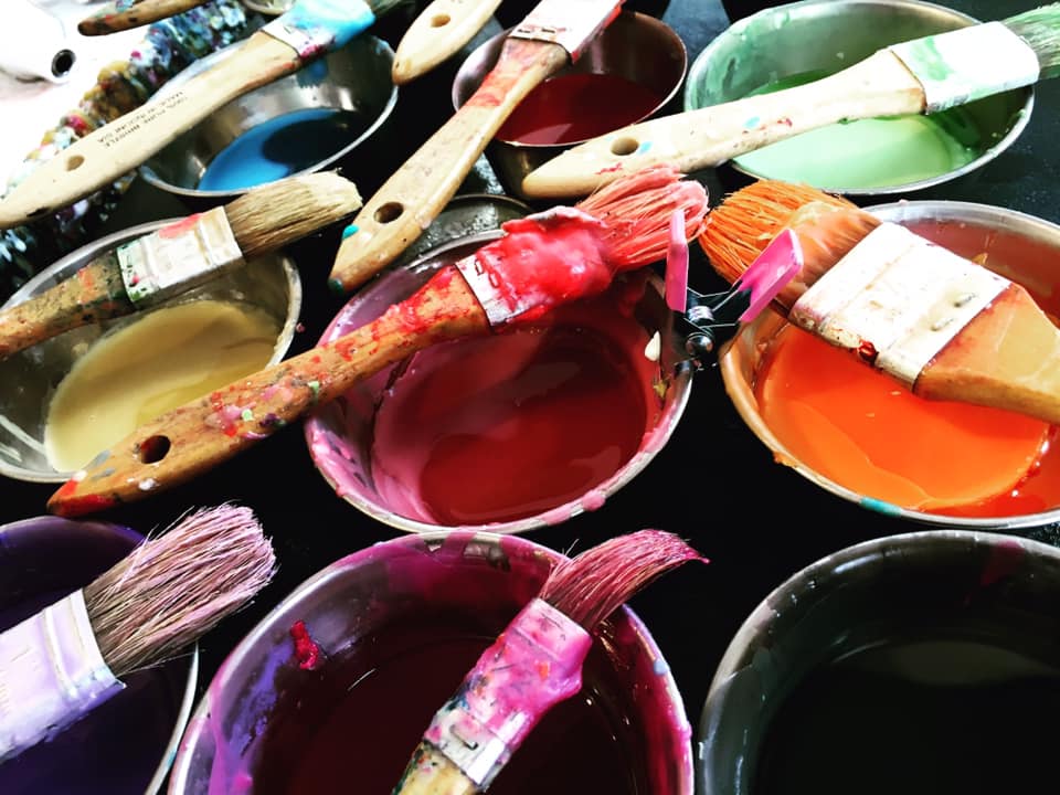 DurhamArt's tweet photo. We have a limited number of spots left in our Encaustic class with Kim Kool @edgeofgrey taking place on Wednesday, April 10th from 10am-12:30pm at the Gallery. Reserve your spot in the class today for $70. #humpday #durhamartgallery #artsclasses https://t.co/7bxhPvlaEP