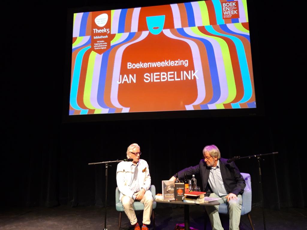 TheoPeeters5's tweet photo. Vanavond is Jan Siebelink bij #Bibliotheek @theek5 te gast in #Oosterhout.
 Avond in @theaterdebussel #Boekenweek #Boekenweekgeschenk @cpnb @Schrijverscentr #Siebelink https://t.co/G3eqcAhyrD