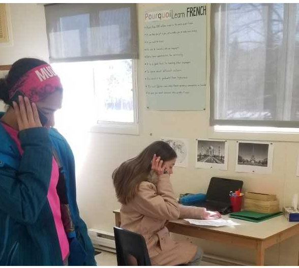 alcdsb_paul's tweet photo. Intermediates holding authentic conversations with a travel agent in French class. Students are looking to book a trip in a French speaking country outside of the Americas! @alcdsbfsl @alcdsb https://t.co/nLRHfHiN7v