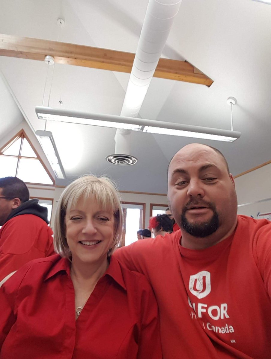 unifor636mel's tweet photo. #workersrightswednesday #wearred #handsoffworkerrights @fordnation @OntarioPCParty https://t.co/ud9kgXS1t9