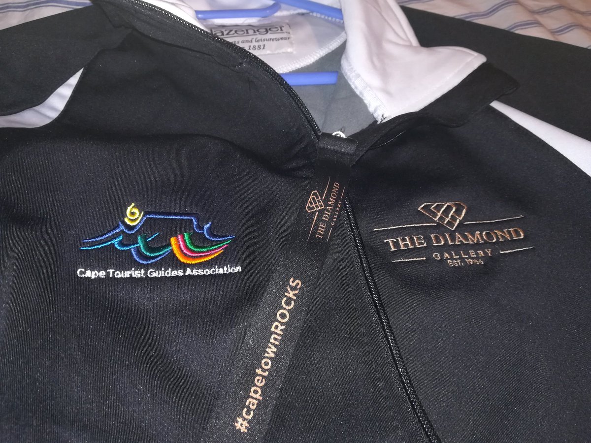 DiveInnCapetown's tweet photo. Had our @CTGA_SA #agm tonight and @diamondscpt with the #ctga gave our guides some stunning branded @SlazengerSA jackets. Getting ready for our hopefully cold and wet winter as we still need water for our dams. #capetownROCKS https://t.co/wRN8AdGomB