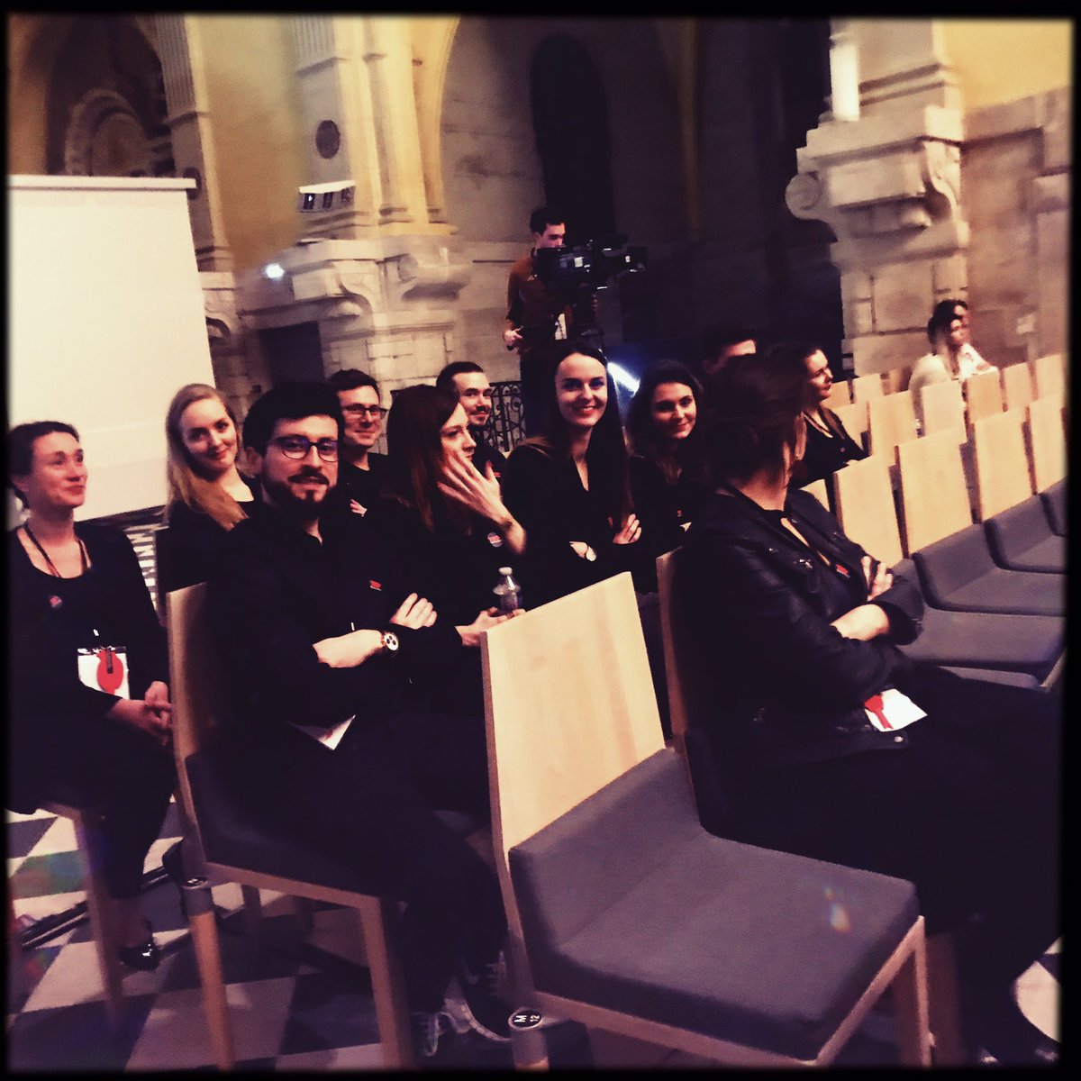 ThierrySamper's tweet image. @TEDxBeauvoisine Ils sont beaux non ? #benevoles #DreamTeam #TEDXBeauvoisine