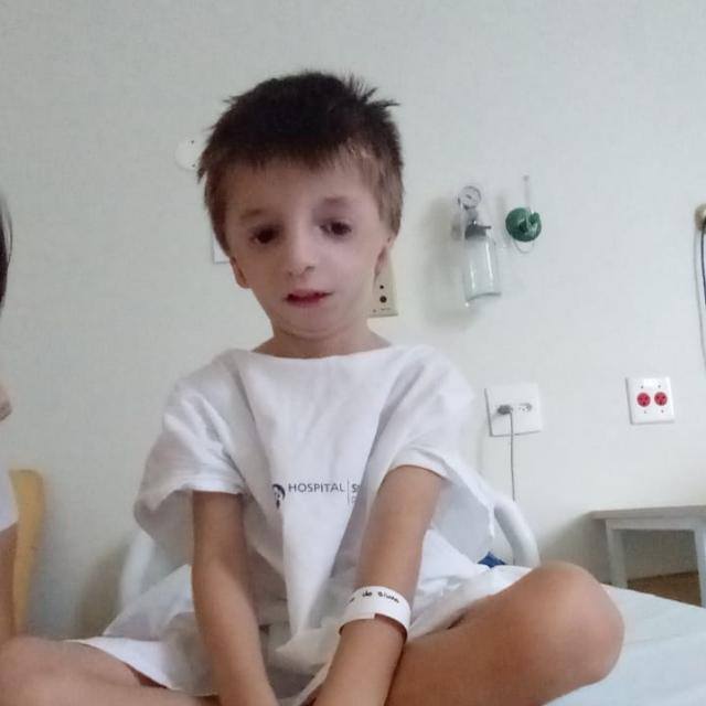 andysoeth_'s tweet photo. Queria a atenção de vocês pra esta causa, esse é o João, ele tem 4 anos e é portador da síndrome Treacher Collins. No momento ele está em São Paulo fazendo o tratamento e ficará lá por mais ou menos 20 dias, porém os gastos são MUITOS ++ https://t.co/yoFrGyqLoy