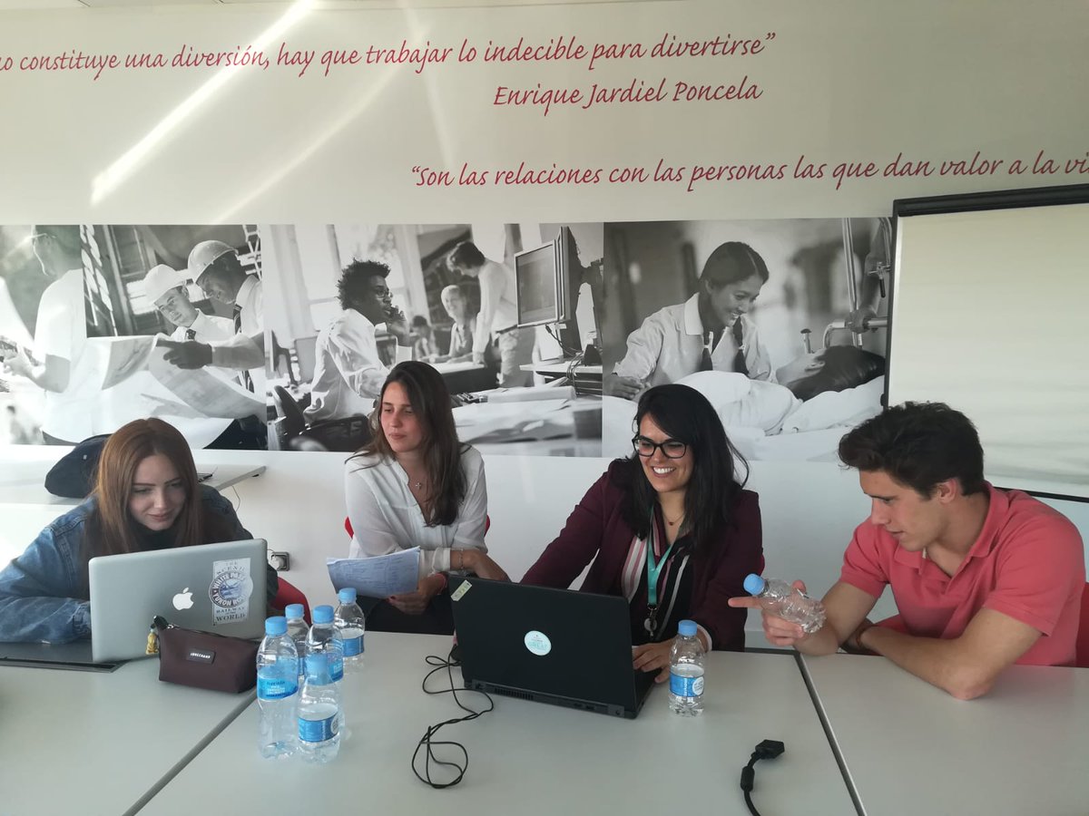 "¿Cómo pueden atraer las empresas a candidatos de la generacion Z y #millenians en los procesos de selección?"Estamos colaborando con alumnos de la <a href="/ufvmadrid/">Universidad Francisco de Vitoria</a> en su proyecto para la asignatura HCP. Queremos saber tambien tú opinión!!!#VidaenAdecco #Talento