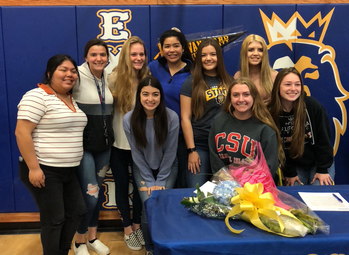 euhs_cheer's tweet photo. And it’s official! 💙💛🦁 https://t.co/1CfdWxWeDb