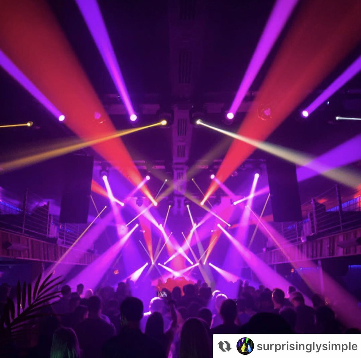TheRobeWay's tweet photo. #WayCoolWednesday shout-out to #designer Greg Ellis for the #BreakScienceMusic #lightingdesign @AtlantaRavine, shot here by Anthony+Rachel #SurprisinglySimple, &using a house rig of @Robelighting #Spikie #Spiider #LEDBeam 150 & #MiniPointe luminaires from Elite Design Innovations https://t.co/xpgak2ronm