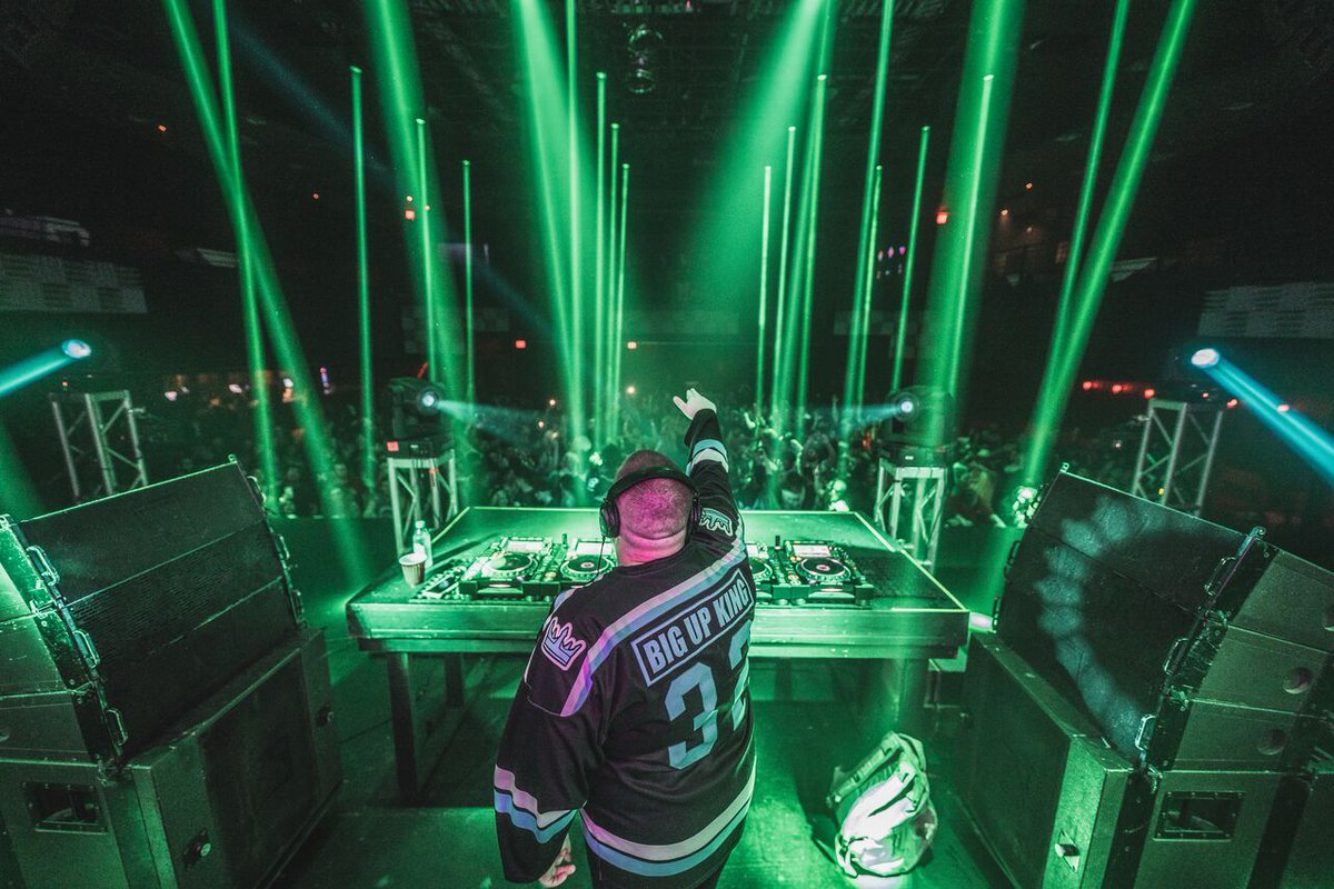 jphelpz's tweet photo. Ready the lasers...π½ #jPhelpz #maximumdamage
πΈ: @transition_ninja https://t.co/zSQPw7csxZ