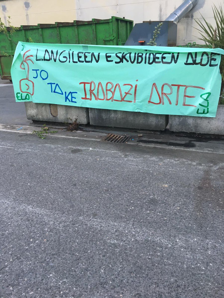 ELADeba_'s tweet photo. 5. @Greba eguna #BOPEn , #BancoOficialdePruebasdeArmasdeFuego de #Eibar. Pankartetan adierazten den bezala, #LangileakOnartuArte ez dugu etsiko. #jotakeirabaziarte . #AsociacionArmera k ez dauka zerikusirik kaleratzeekin?? https://t.co/yXNebosj3I
