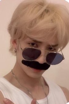 Mamma Kun On Twitter Imagine With Chan You Run Your Fingers