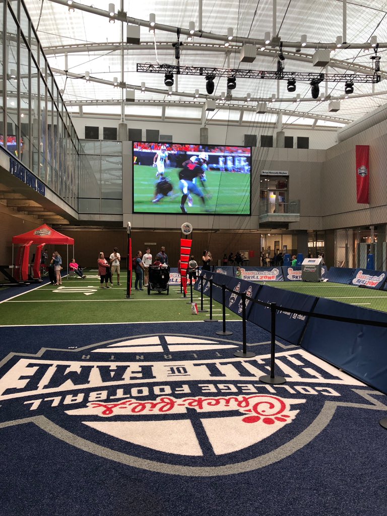 awpage3's tweet photo. Spent some quality time with our franchisee family at the College Football Hall of Fame @cfbhall in ATL. What a cool place to see in person! Big thanks to our guide Terry LeCount & @DannyWuerffel and @DesireStreet Ministries for hooking us up w/the tour. #moneypages #franchising https://t.co/0mCBIUBjHe