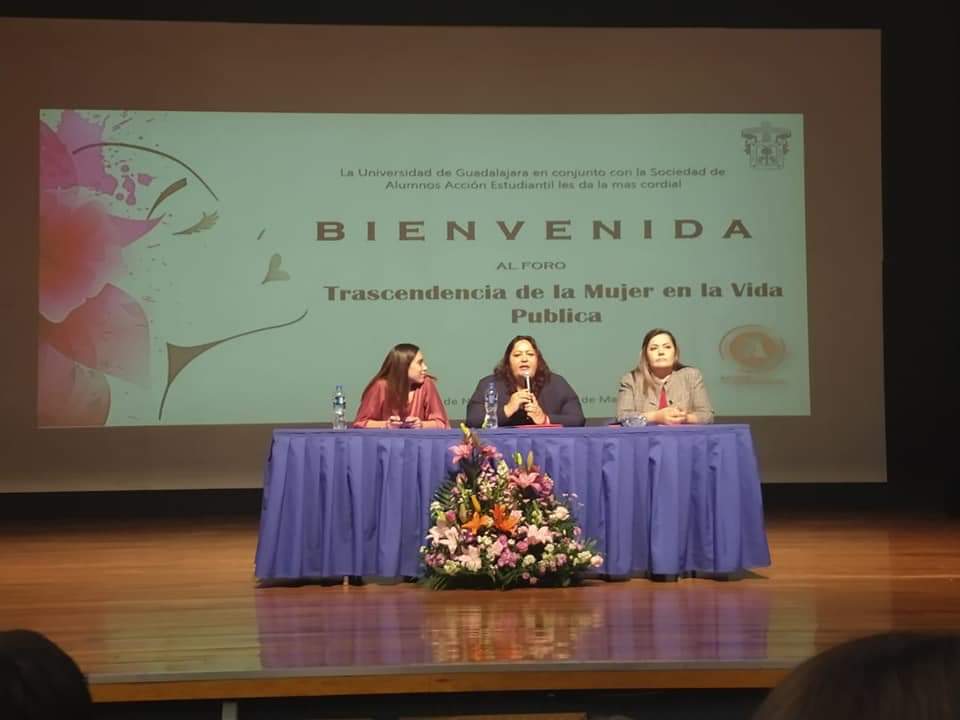 CAROLINARN75's tweet photo. Fue un gusto participar en el foro " Trascendencia de la Mujer en la Vida Pública" , organizado por la Universidad de Guadalajara en Conjunto con la Sociedad de Alumnos Acción Estudiantil. 
#UDG
#CUCOSTASUR
#ACCIONESTUDIANTIL
#AULAMAGNAJAM https://t.co/GCRmwxPiyS
