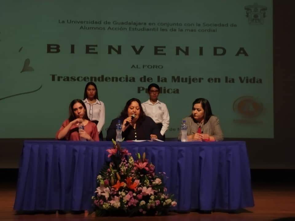 CAROLINARN75's tweet photo. Fue un gusto participar en el foro " Trascendencia de la Mujer en la Vida Pública" , organizado por la Universidad de Guadalajara en Conjunto con la Sociedad de Alumnos Acción Estudiantil. 
#UDG
#CUCOSTASUR
#ACCIONESTUDIANTIL
#AULAMAGNAJAM https://t.co/GCRmwxPiyS