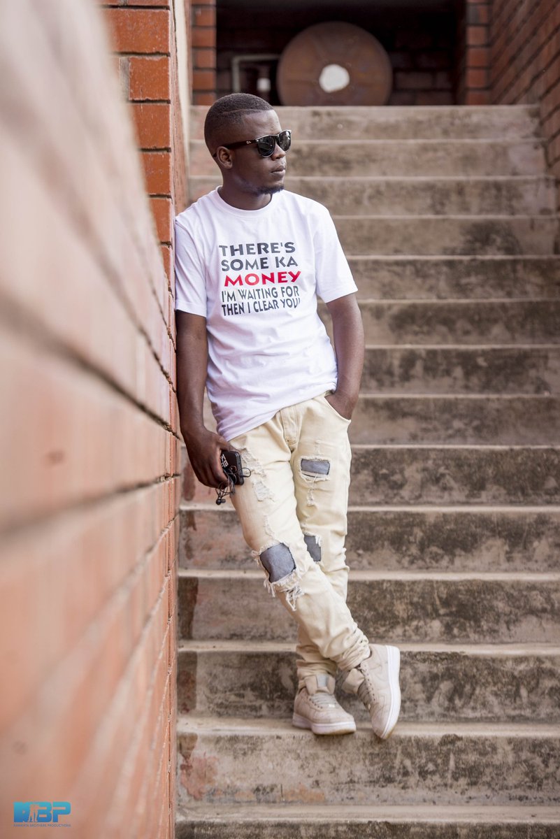 bennyMalama's tweet photo. There is some ka money am waiting for then I clear you 
#streetLanguage
#zedtwitter https://t.co/SWK5e4mIxu
