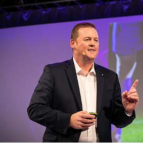 ExtremeNetworks's tweet photo. Round 3 of @CRN’s #ChannelMadness Tournament is here and Extreme’s Gordon Mackintosh is in the running! Vote now! https://t.co/xAGQ7jVk31 https://t.co/b0IIpJBTSh